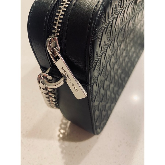 Michael Kors Jet Set Crossbody Bag - Picture 5 of 10